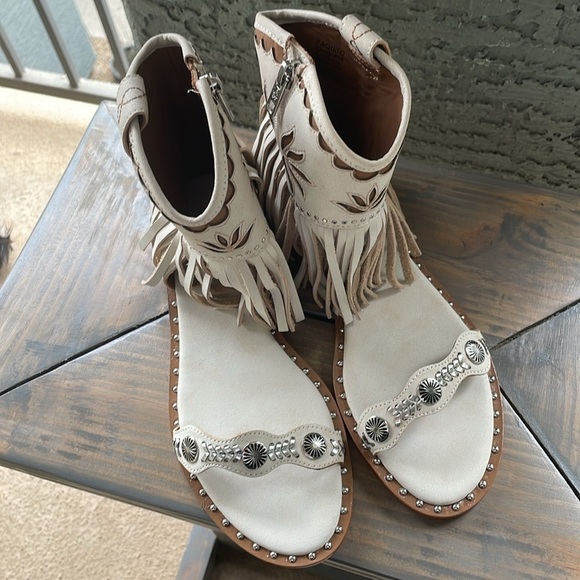 Free People X ASH Dakota Fringed White Sandals - Picture 4 of 7